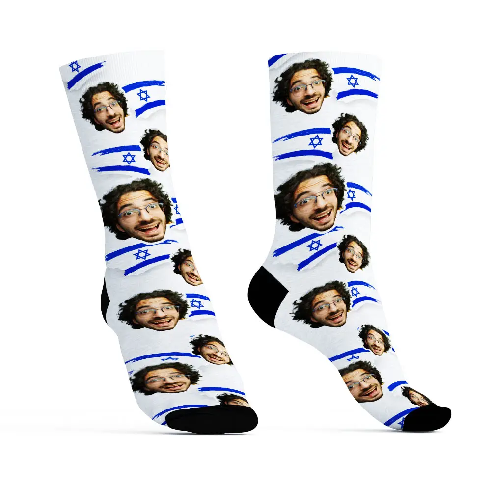 גרביים עם פרצופים בעיצוב דגל ישראל