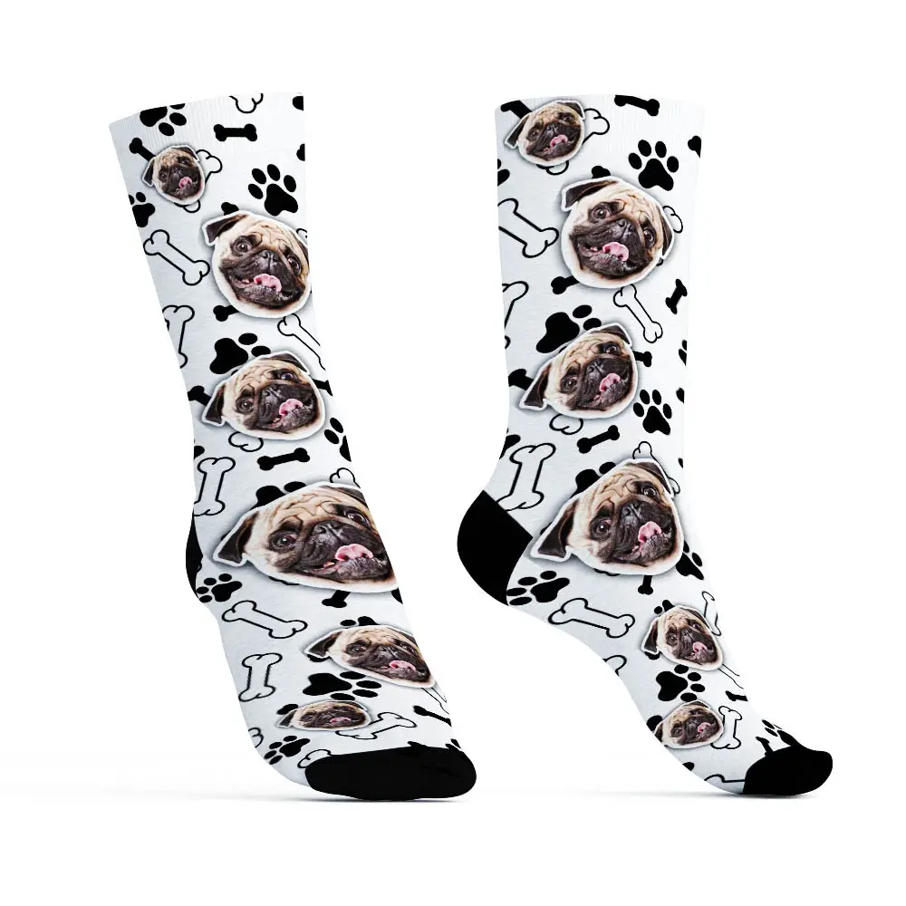 גרביים עם פרצופים של כלב ועצמות