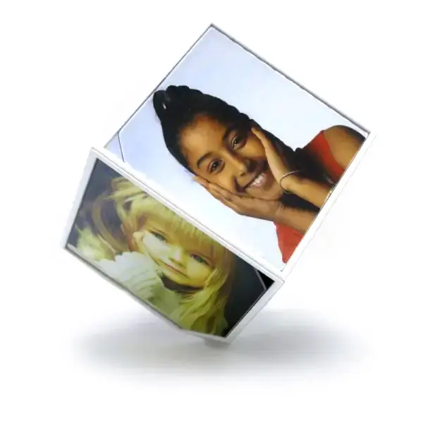 קוביה מסתובבת 6 תמונות בעיצוב אישי